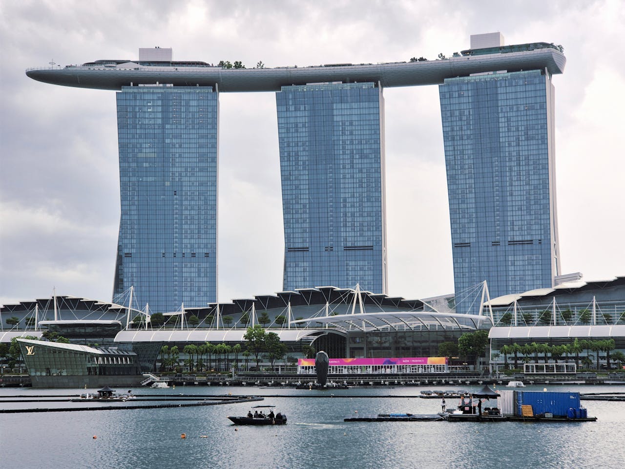 Marina Bay Sands overlooking waterfront in Singapore